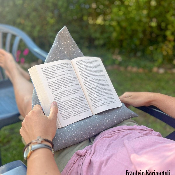 Buchkissen/Tabletkissen mit Bio Dinkelspelzfüllung, Lesekissen, Sitzsack für Bücher, Tablet und Handy, Geschenkidee für Leseratten