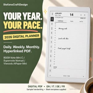 Può includere: Un'agenda digitale 2026 visualizzata sullo schermo di un tablet, con un'interfaccia di pianificazione giornaliera con il testo 'Your Year. Your Pace.' e '2026 Digital Planner'. Lo schermo mostra un layout di calendario con note scritte a mano.