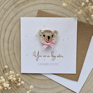 Nouvelle carte personnalisée grande soeur, frères et soeurs, faire-part de naissance, vous êtes grande soeur, félicitations grande soeur, ours en peluche neutre-054