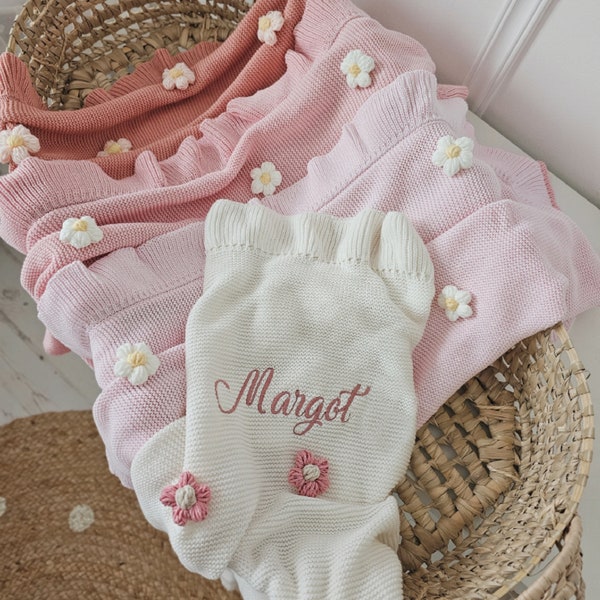 Personalisierte Daisy Flower Strickdecke, gestrickte leichte Babydecke, Baby-Dusche-Geschenk, personalisiertes Babygeschenk, individuelle Kinderwagen-Decke