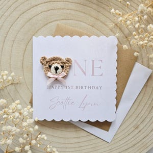 Personnalisé 1er premier anniversaire carte, personnalisé une fille garçon, carte minimale neutre, ours en peluche, bébé de luxe, petit-fils fille fils Boho-009
