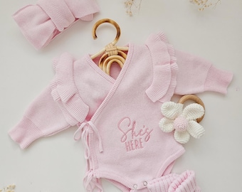 Pelele personalizado con volantes para bebé, color neutro de lujo, body para anunciar el nacimiento, atuendo para volver a casa, ¡Hola mundo!