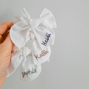 Custom Hand-Embroidered Name Hairbow Name Bow, Embroidery Bow, Custom Name Bow, Newborn Bow, Toddler Hairbow, New Baby Girl Gift, Baby Bow image 2