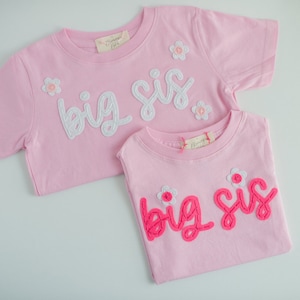 Big Sister Hand-Embroidered T-Shirt | Big Sister Shirt, Baby Announcement Shirt, Little Brother & Sister Sibling T-Shirt, Felt Name