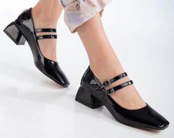 Zwei Riemen Frauen Mary Janes Schuhe, Burgund Patent Chunky Heels, Schwarze Lackleder Pumps, Handgemachte Karree Wohnungen, Low Heels Sandalen