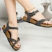 see more listings in the SANDALEN & SLIPPERS section