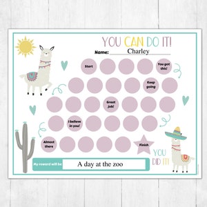 Puede incluir: Un gráfico imprimible con un tema de llama para que los niños puedan hacer un seguimiento de su progreso. El gráfico tiene el título "You Can Do It!" y un espacio para un nombre. Tiene una ilustración de llama y un cactus. El gráfico tiene 25 círculos para colorear como sistema de recompensa. El texto "A day at the zoo" está en la parte inferior del gráfico.