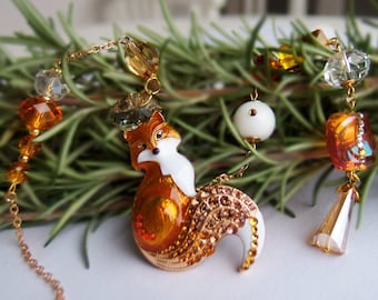 Red Fox Suncatcher, Hanging Animal Crystal Decor, Boho Window Long Sparkling Light Catcher Décor, GIift for Fox Lovers