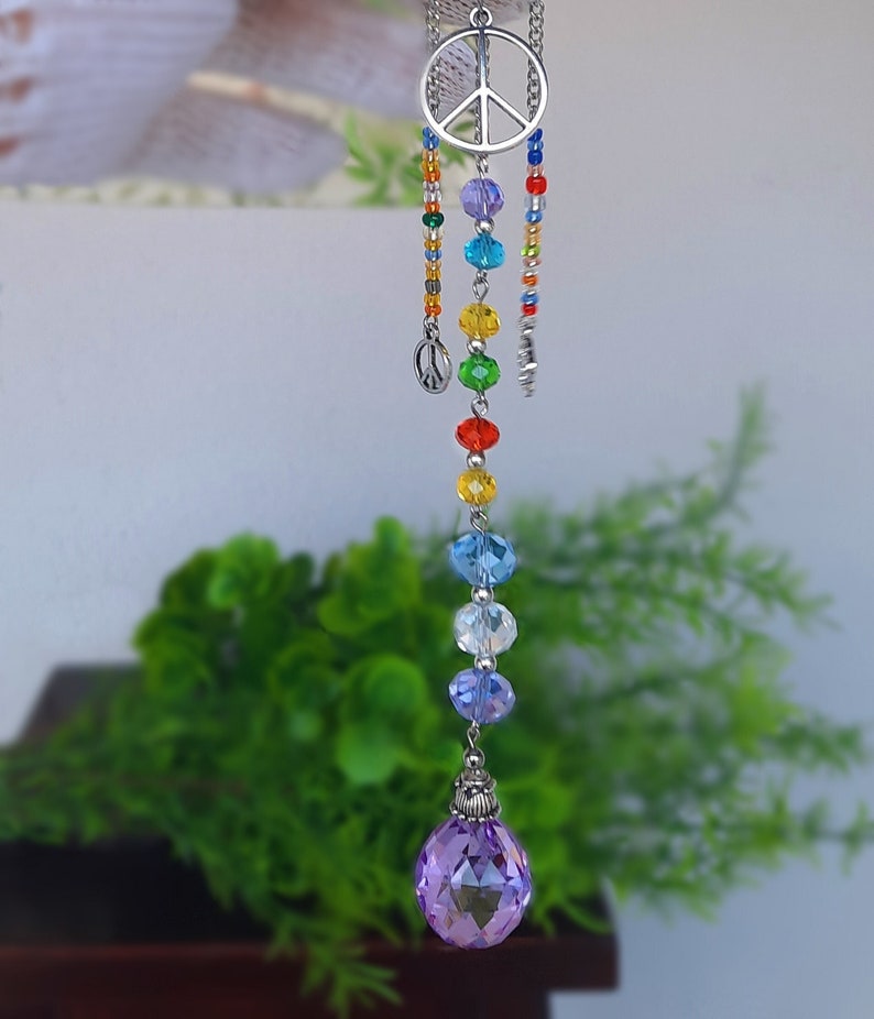 Longue décoration de fenêtre hippie attrape-soleil en cristal avec signe de la paix et symboles de patte, cadeau d'anniversaire image 3