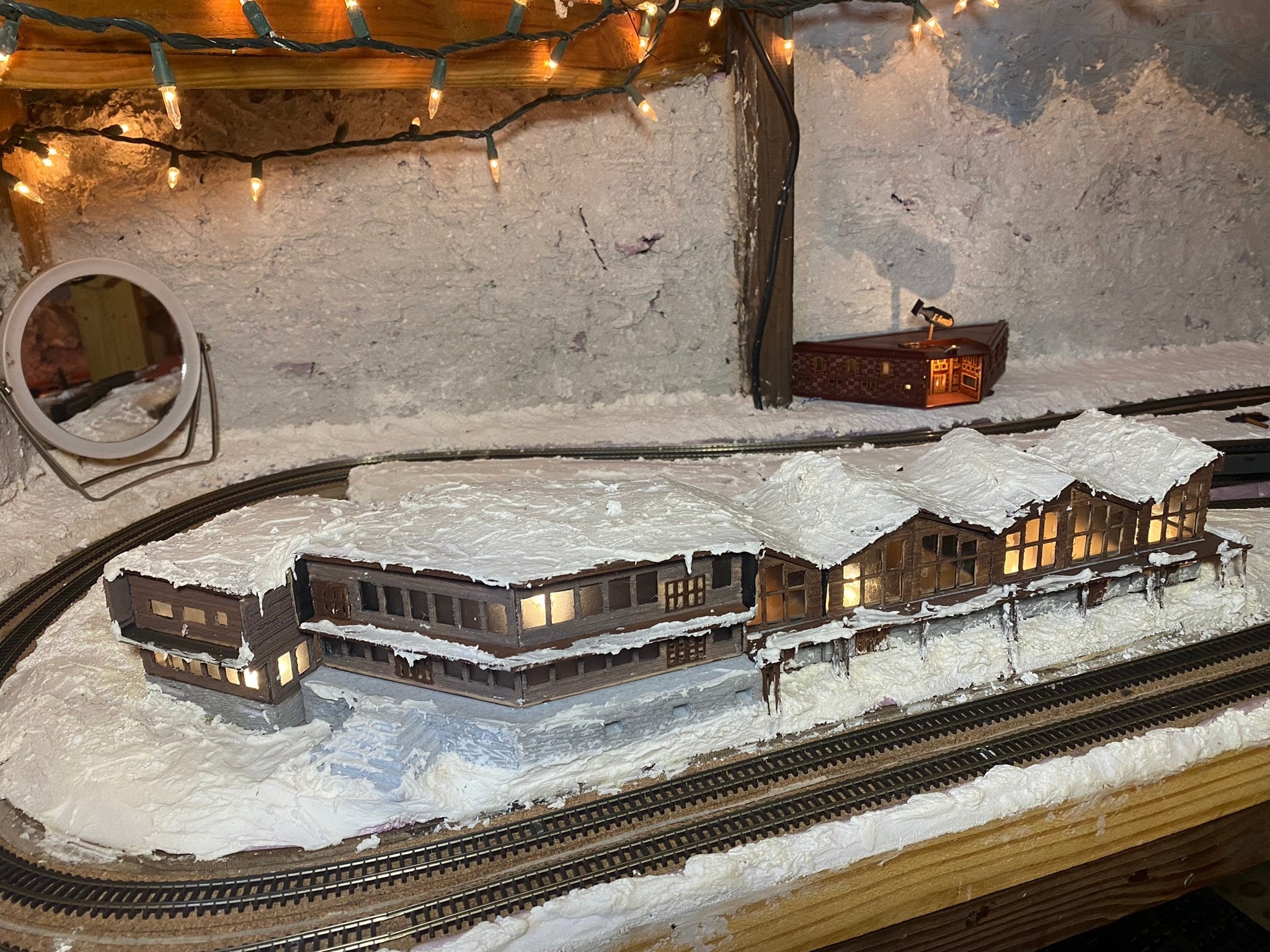 N scale model sales train layouts for sale