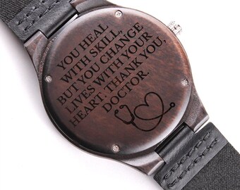 Montre cadeau médecin, montre gravée pour médecin, cadeau de remerciement personnalisé pour médecin, cadeau souvenir de remise des diplômes pour lui