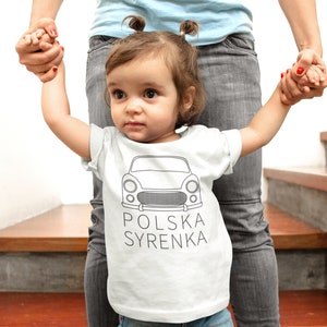 Polska bawełniana koszulka dla dziewczynki dla dziewczynki | Syrena | Koszulka dla dziewczynki | Koszulka z zabawnym polskim samochodem | Koszulka z autem | Polska Syrenka