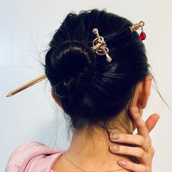 Sword Hairpin, Cosplay Accessories,Punk Sword Hairpins, Sword Hair Sticks, Sword Bun Holders, Punk Metal Sword Hairpin