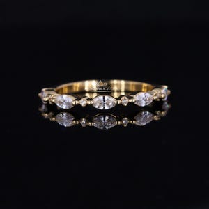 Marquise Moissanite Band, Alternating Marquise Round Moissanite Band in 14k Gold, Shared Prong Wedding Band, Stacking Band For Women