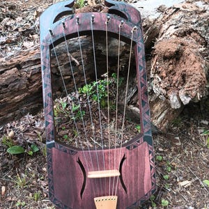 Snakepit Poetry&quot; 7 string Lyre