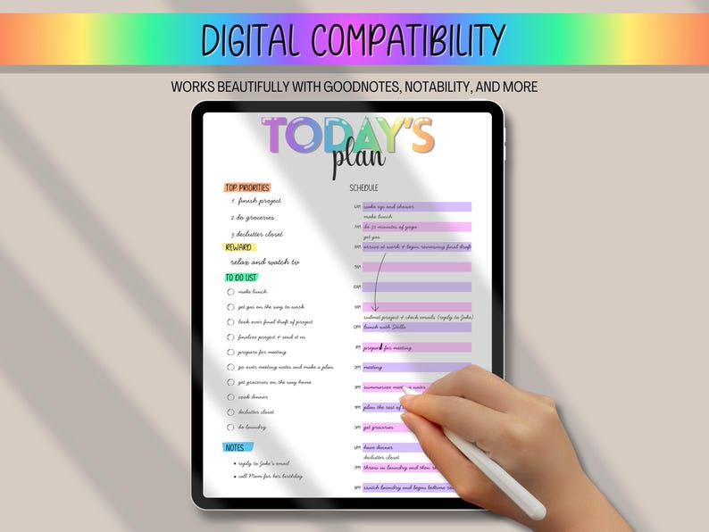 Pode incluir: Um planejador digital em um tablet, com um t&iacute;tulo colorido "Today's Plan". A tela mostra uma programa&ccedil;&atilde;o com listas de tarefas e notas. O texto "Digital Compatibility" e "Works beautifully with GoodNotes, Notability, and more" est&atilde;o no topo.