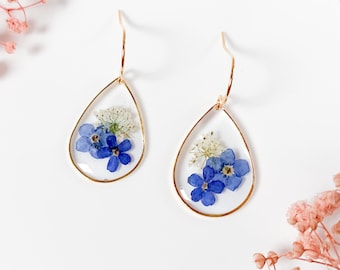 Flower resin earrings // handmade dried blossom earring forget me not parsley jewelry for girlfriend valentines day gift special birth gift