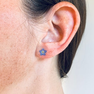 Echte vergeet-mij-niet oorbellen//handgemaakte gedroogde bloemen hars sieraden natuurlijke stud oorbellen goud voor vriendin cadeau Valentijnsdag