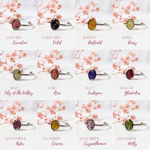 Real pressed birthflower ring // homemade dried flower resin nature jewelry botanical special birthday gift gold stacking ring gift for her