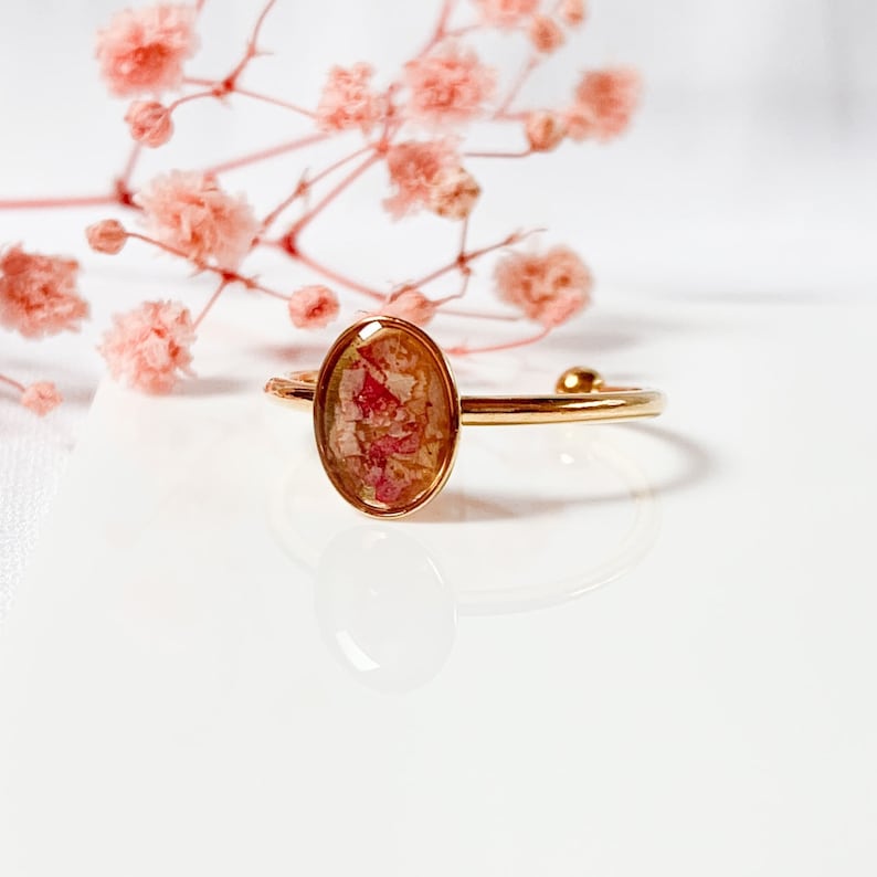 Real birthflower ring // homemade pressed dried flower resin jewelry botanical special birthday gift minimalist stacking ring christmas gift image 8