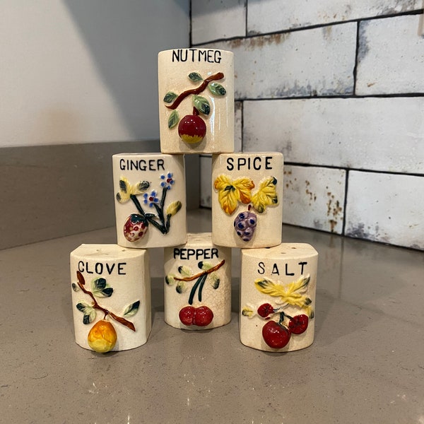 Miniature 3D Spice Set-Nutmeg, Ginger, Spice, Clove, Pepper and Salt