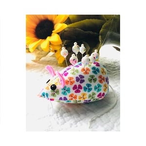 Pin Cushion, Pippi Mouse Pin Cushion PDF Digital Download Pattern & Instructional Tutorial, Easy Sew, Fat Quarter Friendly