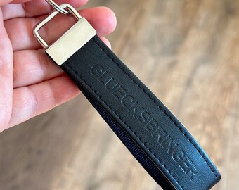 Schlüsselanhänger aus Kaktusleder oder Kork personalisiert / Taschenanhänger