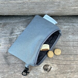 Etui wasserabweisend grau / kleine Tasche / mini Tasche / Geldbörse / Geldbeutel / Schlüsseltasche / Kotbeutelspender / Schlüsseletui immagine 4