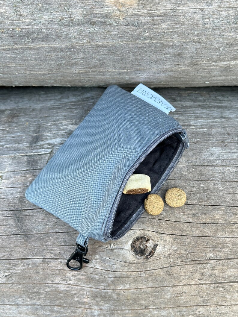 Etui wasserabweisend grau / kleine Tasche / mini Tasche / Geldbörse / Geldbeutel / Schlüsseltasche / Kotbeutelspender / Schlüsseletui immagine 4