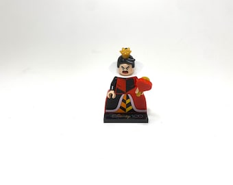 Disney 100 - Queen of Hearts Lego Minifigure