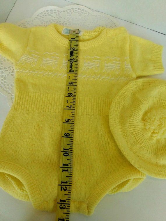 Vintage Infant Romper w/Cap Beret Knit Yellow - image 4