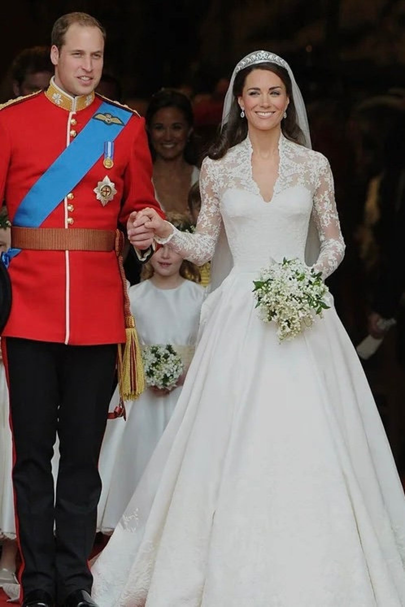 Kate Middleton Wedding Dress With Delicate Floral Lace Design - Etsy