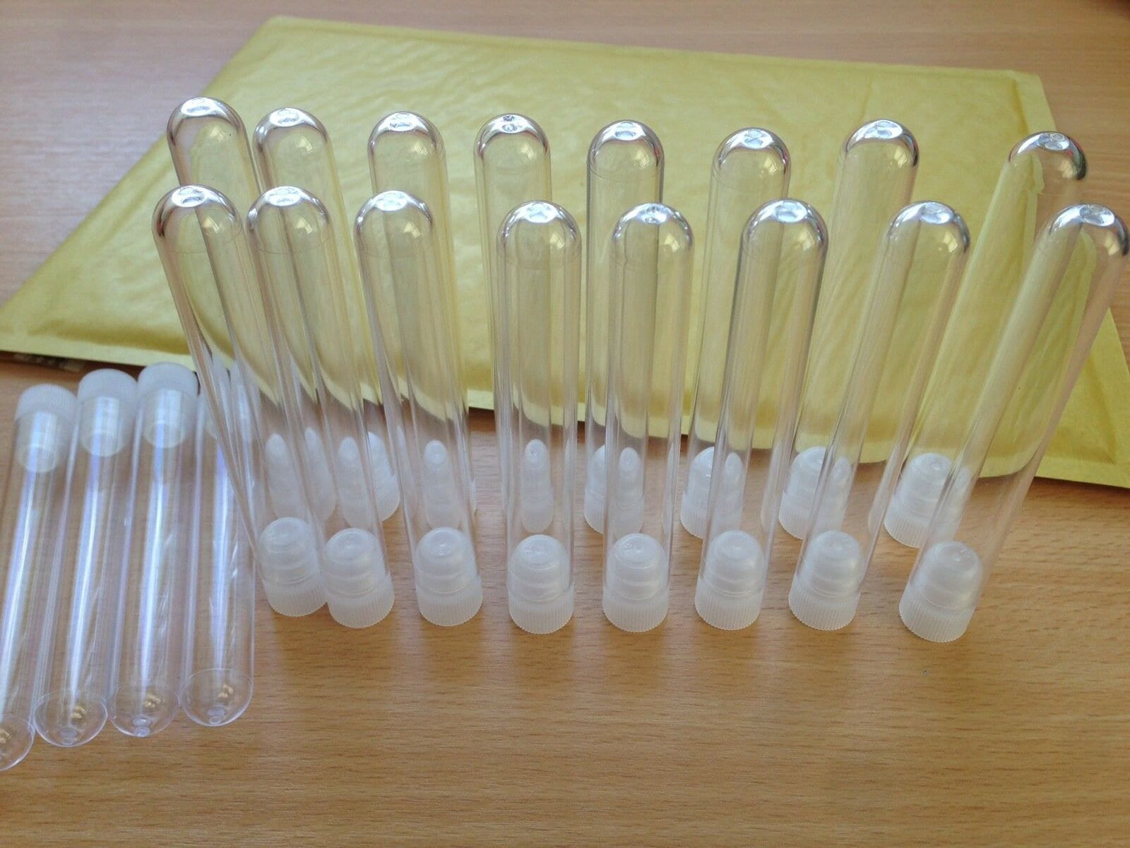 10 Pcs 45ml Plastic Test Tubes, 25 x 140mm Clear Plastic Test Tubes, with  Screw Caps, for Scientific Experiments, Bath Salts, Candy Storage, Party  Favors. - Yahoo Shopping
