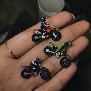 Miniatures Custom Figures Motocross (1:64 & 1/87, HO Scale) not preiser not noch