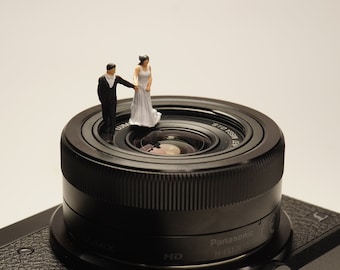 Boda de pareja en miniatura (1:87 y 1;64, escala HO) Figura personalizada hecha a mano adecuada para fotografía de juguetes, regalo, decoración o adorno para tarta.