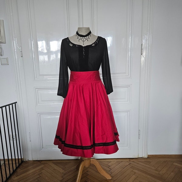 Circular skirt in the style of the 1950s by Goldstück, Viennese creation, Tiga Lily