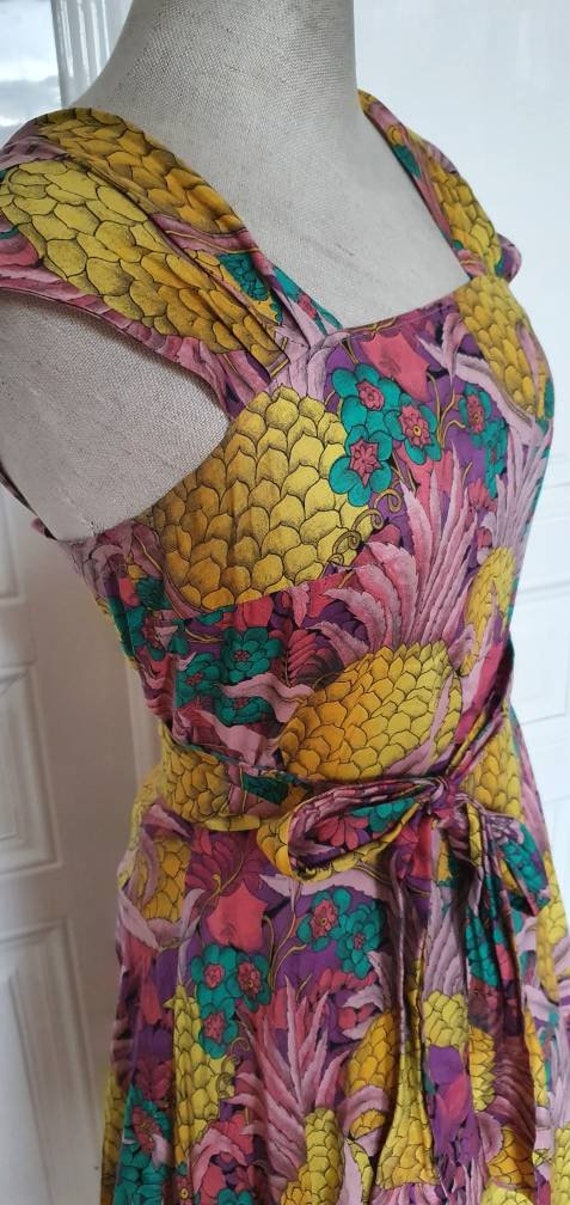 Vintage dress, 1980s does 1950s, tropical fruits,… - image 4