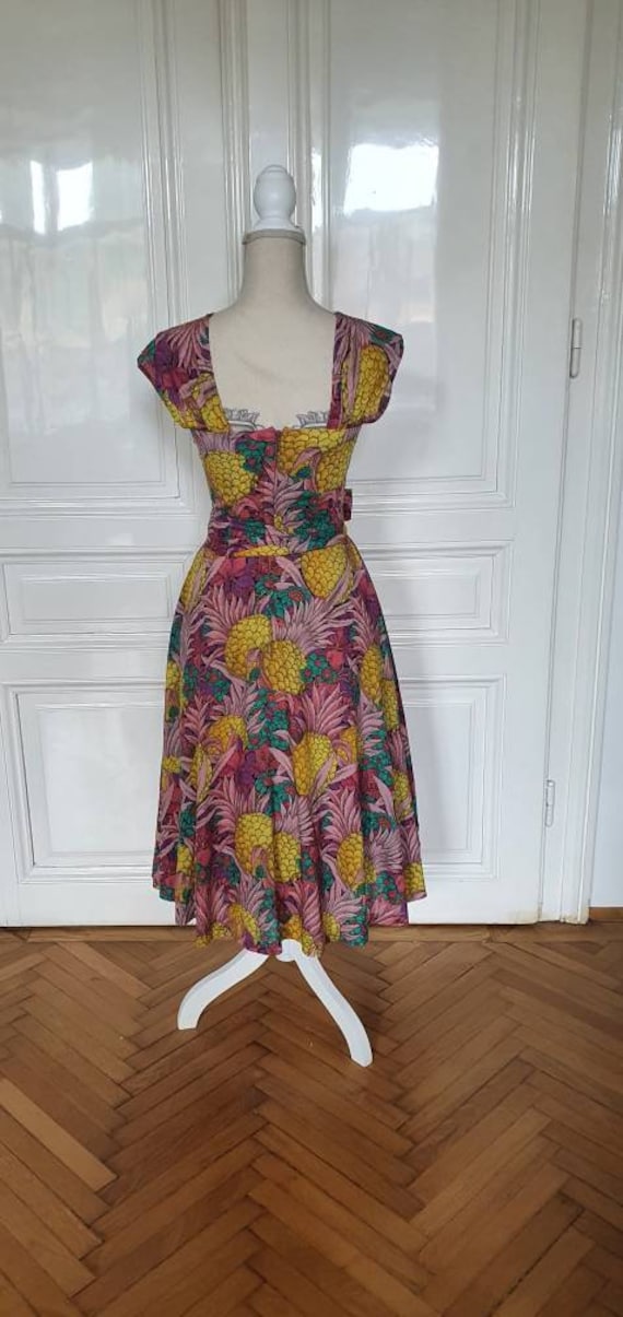 Vintage dress, 1980s does 1950s, tropical fruits,… - image 8