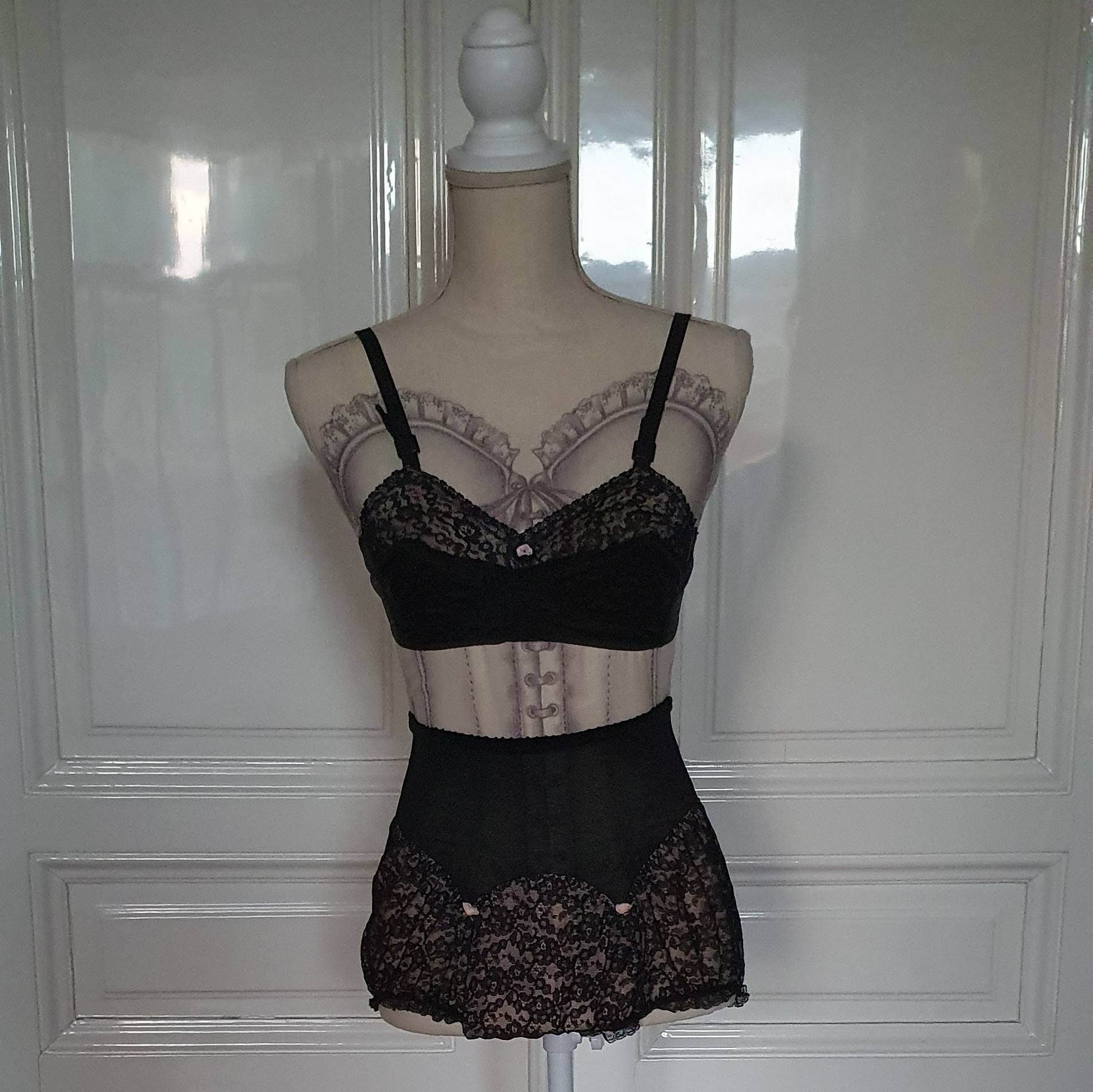 Vintage BH 1930er / 1940er Jahre Rosa Taft BH Dessous Burlesque, Ca. 32 A -  .de