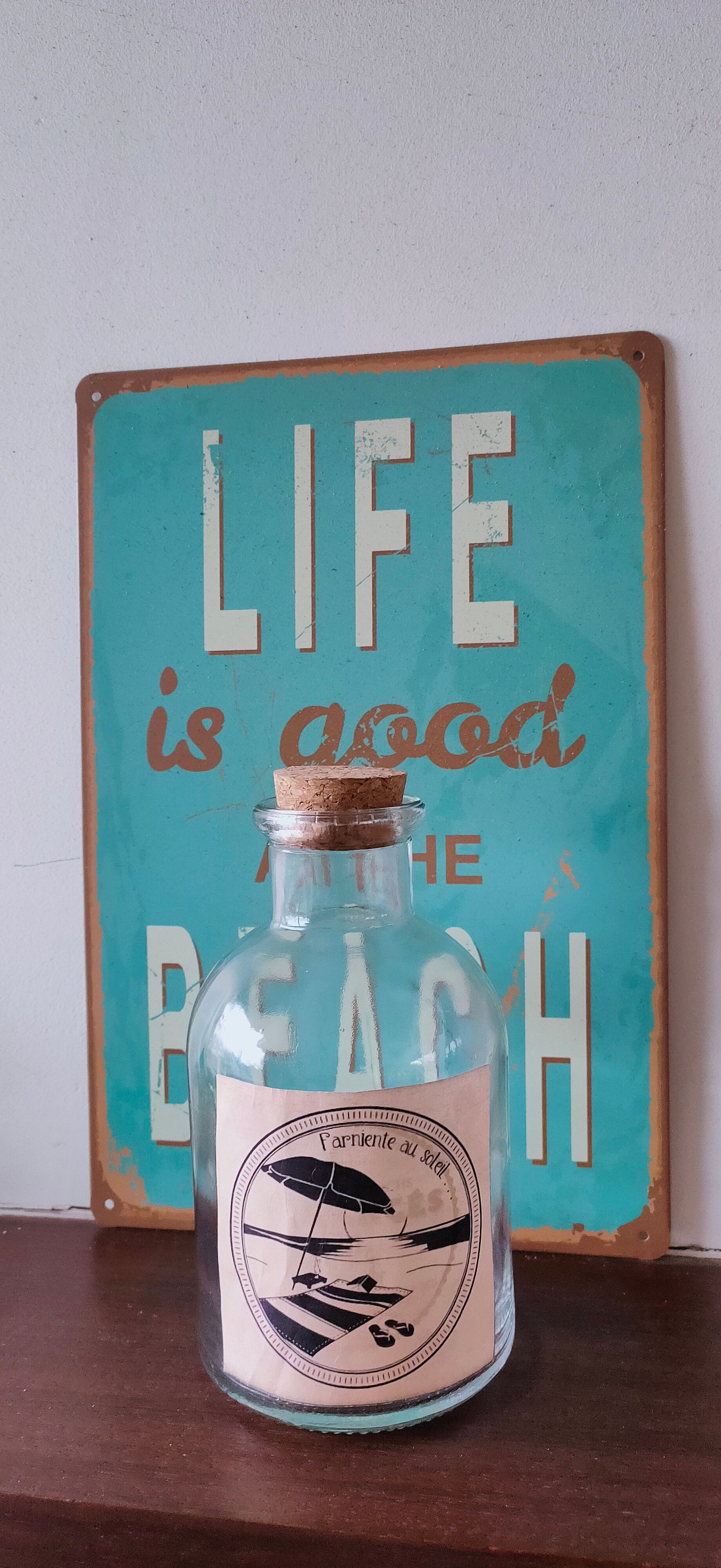 Une Bouteille à La Mer