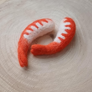 (2) juguetes para gatos de sushi de langostinos/camarones de lana fieltrada a mano - hierba gatera, vid plateada, valeriana gratis (opcional)