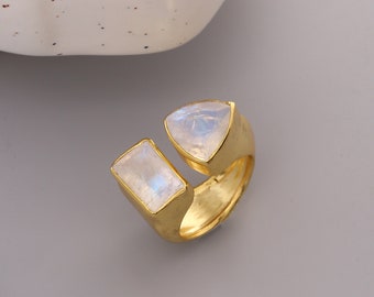 Moonstone ring gold. Statement ring in 925 silver. Designer cocktail rings. Party Wear ring comfortable ring. Lapis, labradorite ring.