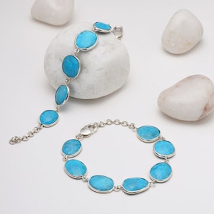 Turquoise link bracelet in 925 silver. Bohemian turquoise link bracelet for men and women. Gemstone Bracelet bangle for statement look.