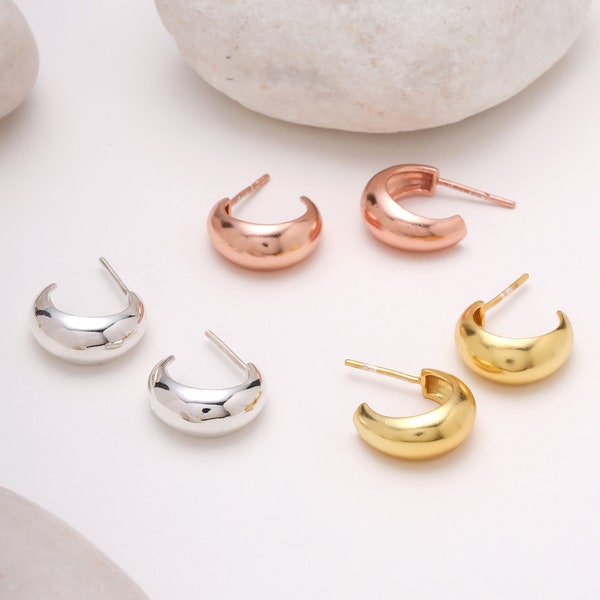 Ear huggies in solid silver 925. Minimal dome stud ear hugger cuffs in silver, gold and rose gold plated. Lightweight ear stud hoops.