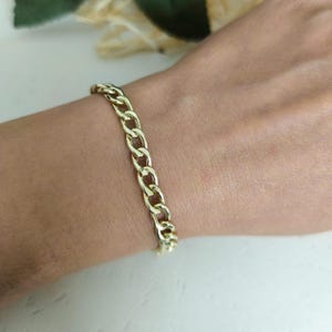 Handmade 14K Gold Curb Chain Bracelet: 7.5 Inch