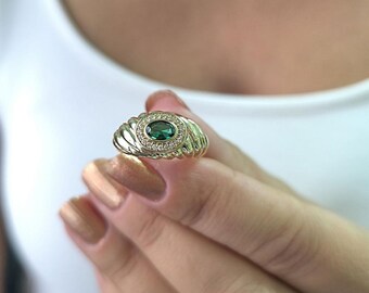 14K Yellow Gold Green Stone Domed Ring: Chunky Twist Band