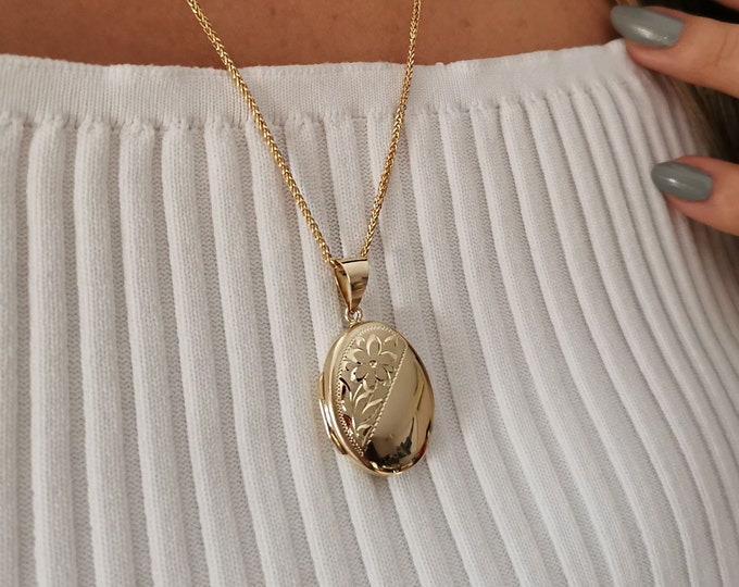 Oval Locket Necklace* 14K Gold Locket Pendant For Mother Birthday Jewelry* For Lover Locket With Photo Gold Pendant Everyday Jewelry