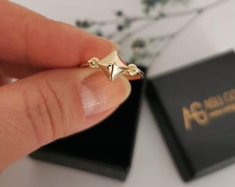 Dainty 14K Gold Pyramid Ring with Cubic Zircon