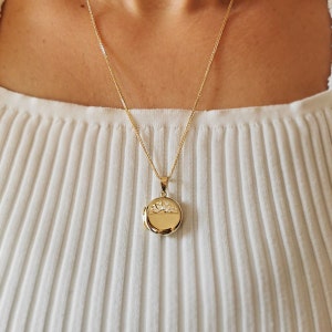 Round Locket Necklace 14K Gold Customized Locket Gold Pendant For Wife Birthday Gifts For Women Memorial Photo Pendant Personalized Gifts