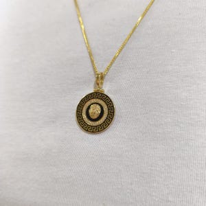 14K Gold Lion Pendant Necklace: Handmade Polished Round Charm